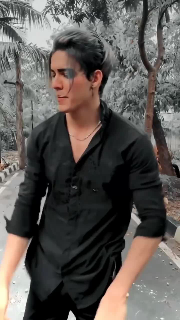 @Riz_xtar