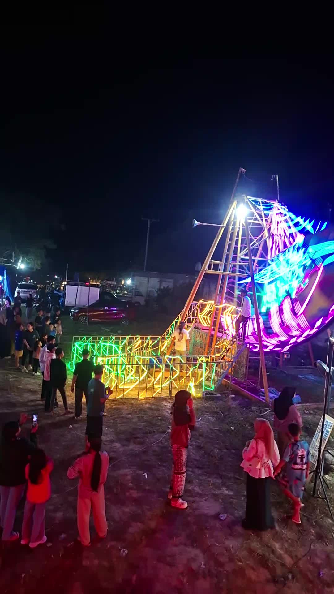 @Bojes PasMaL 🎡🎢🎪