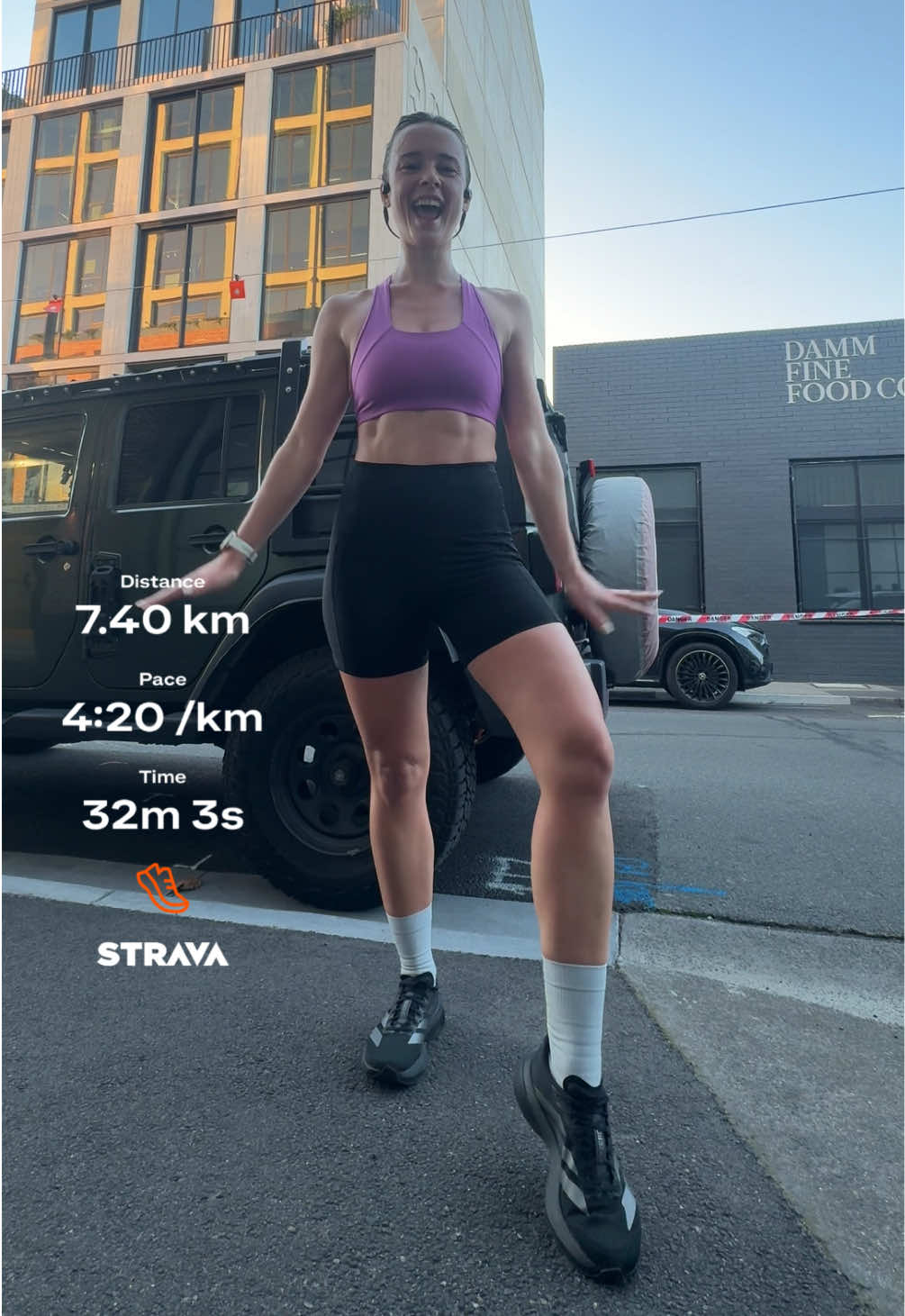 @olivia.eats.runs