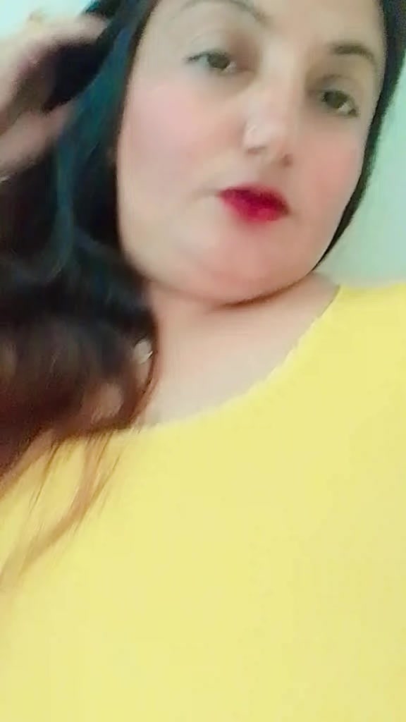 @SARITA👩❤️💋👩🫂🇳🇵🇦🇪