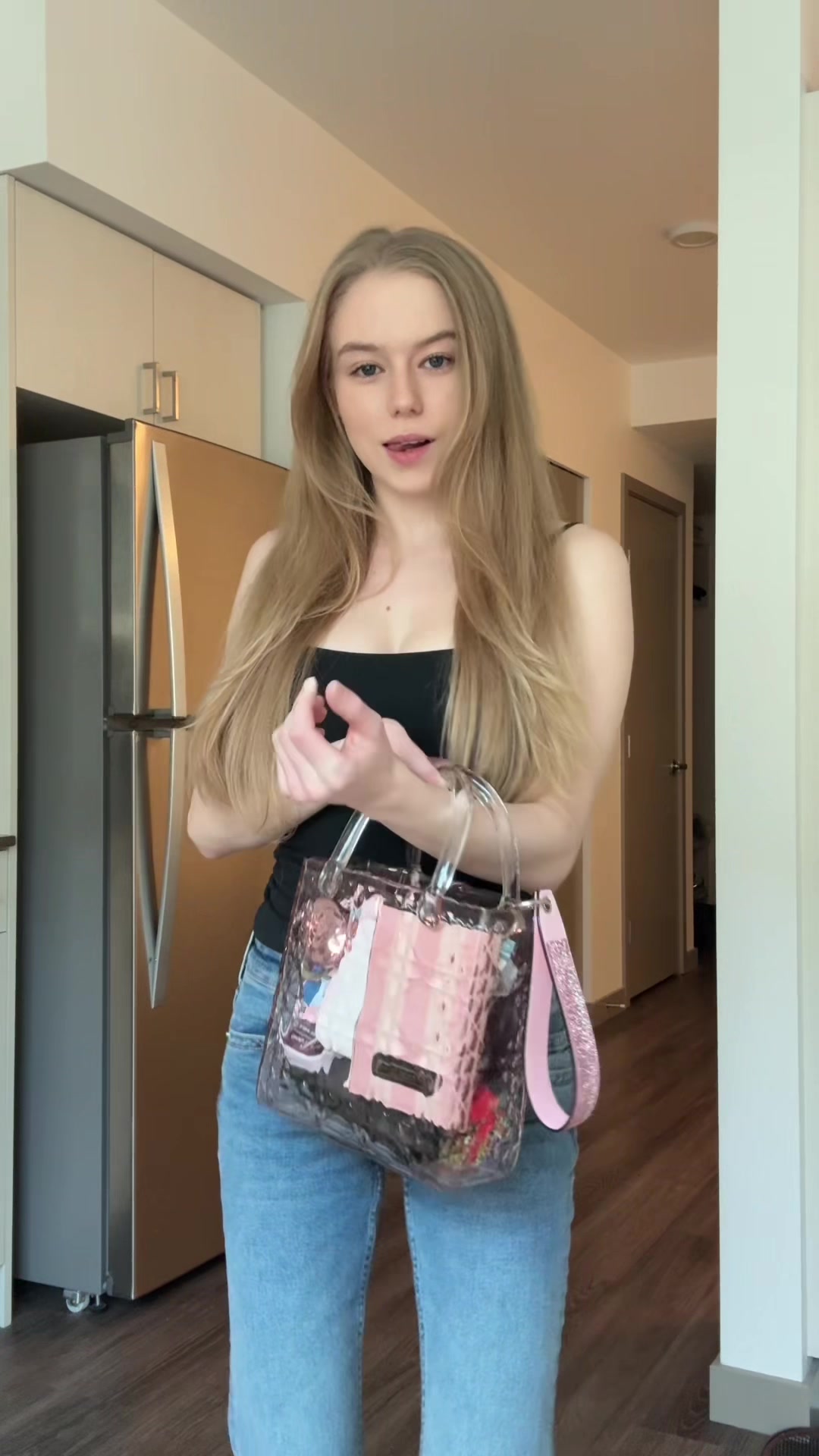 @Alina Litreev