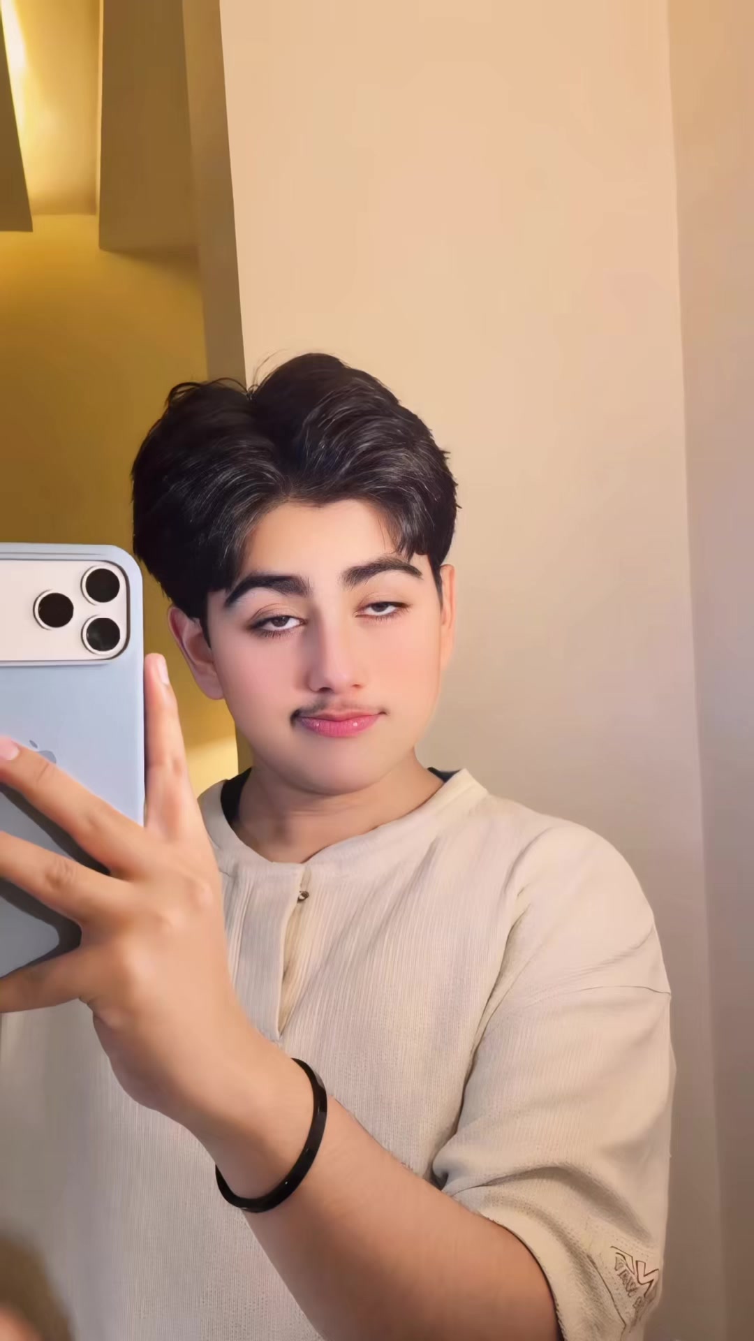 @𝙃𝙚: 𝘼  𝙒𝙊𝙇𝙁 🐺🥵