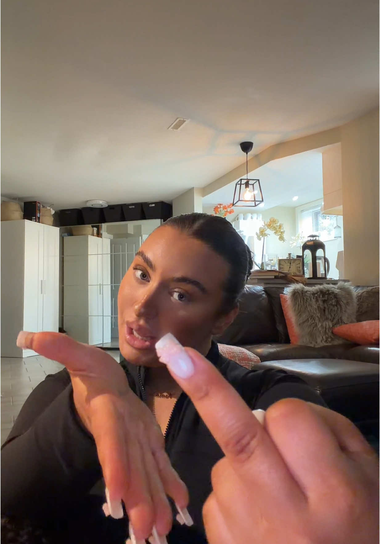 @Em🌶️