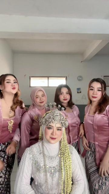@adellaa.nurul
