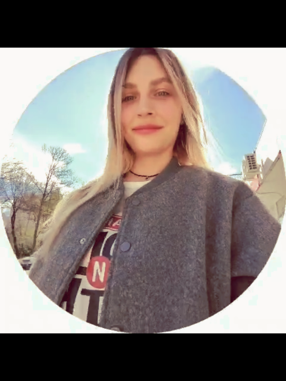 @Yani🦊