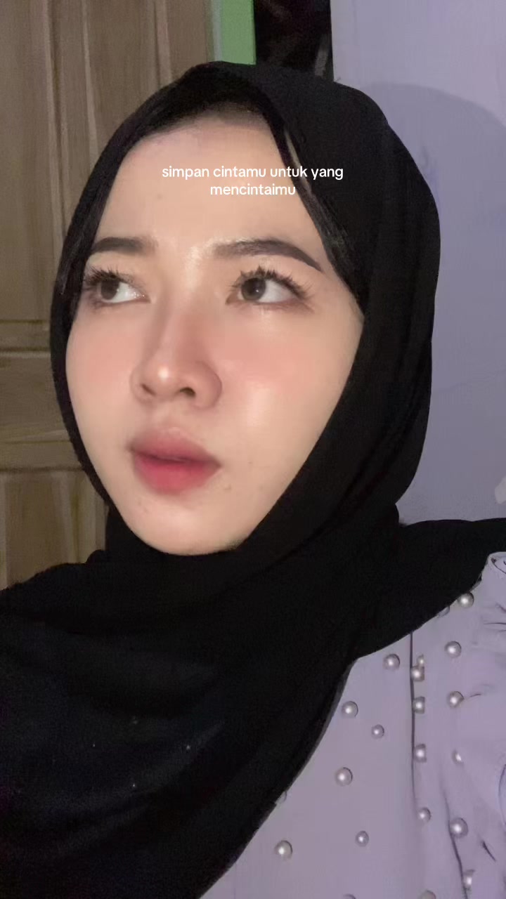 @Anisaratu👑