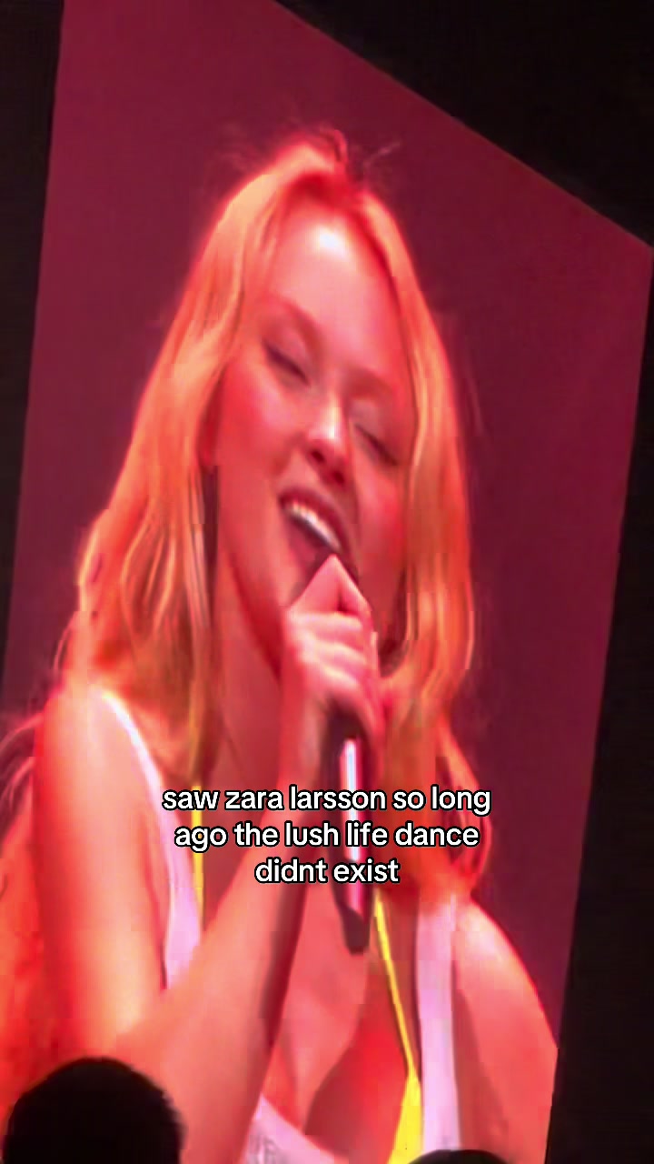 @hayley ྀིྀི⸆⸉✪