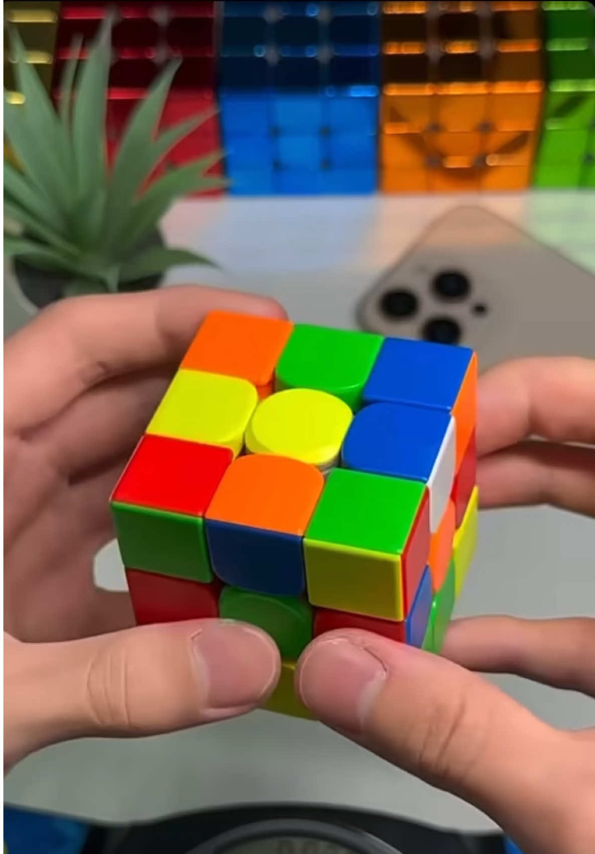 @Golden_Cuber