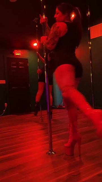 @Christy003