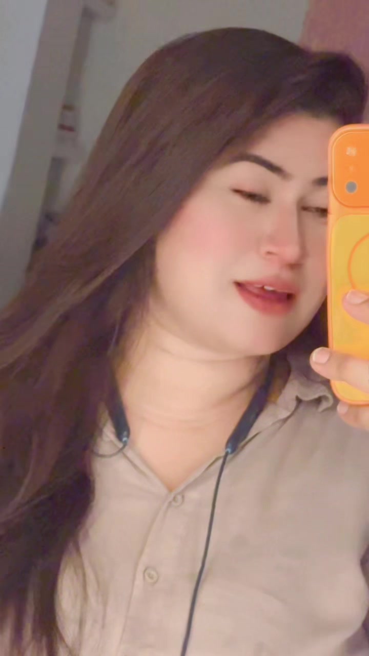 @𝙢𝙖𝙝𝙞𝙞 𝙜🖤