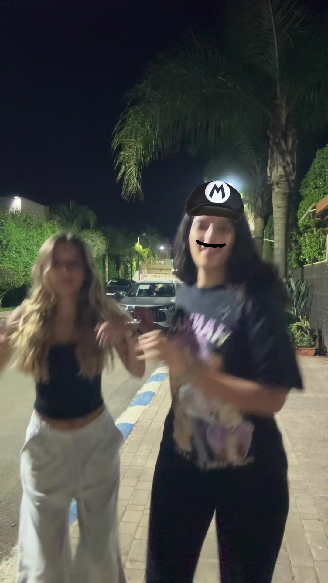 @dyaaa