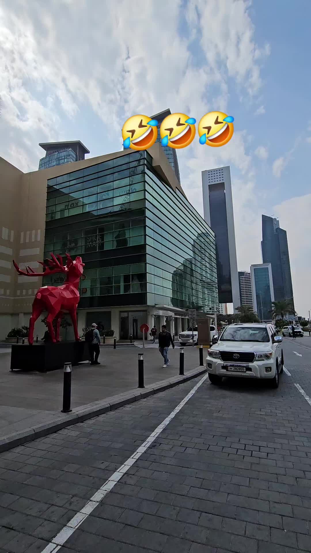 @Qurrat' Vlog