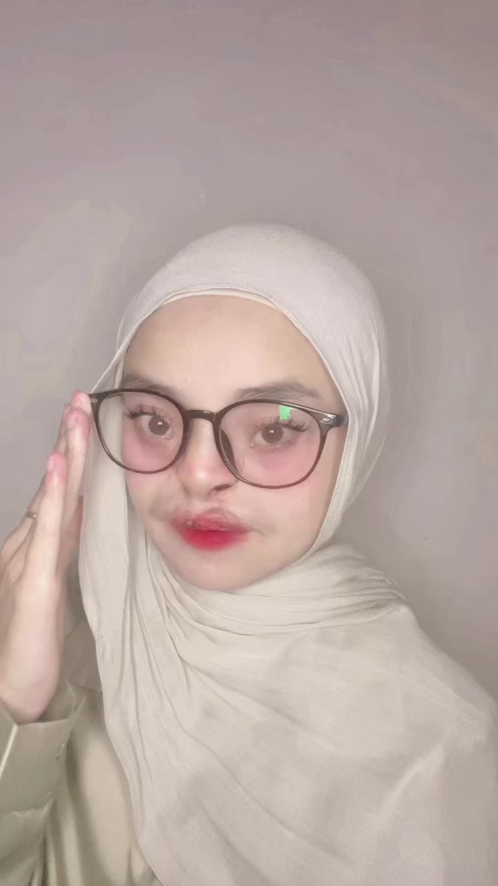 @Raaciil