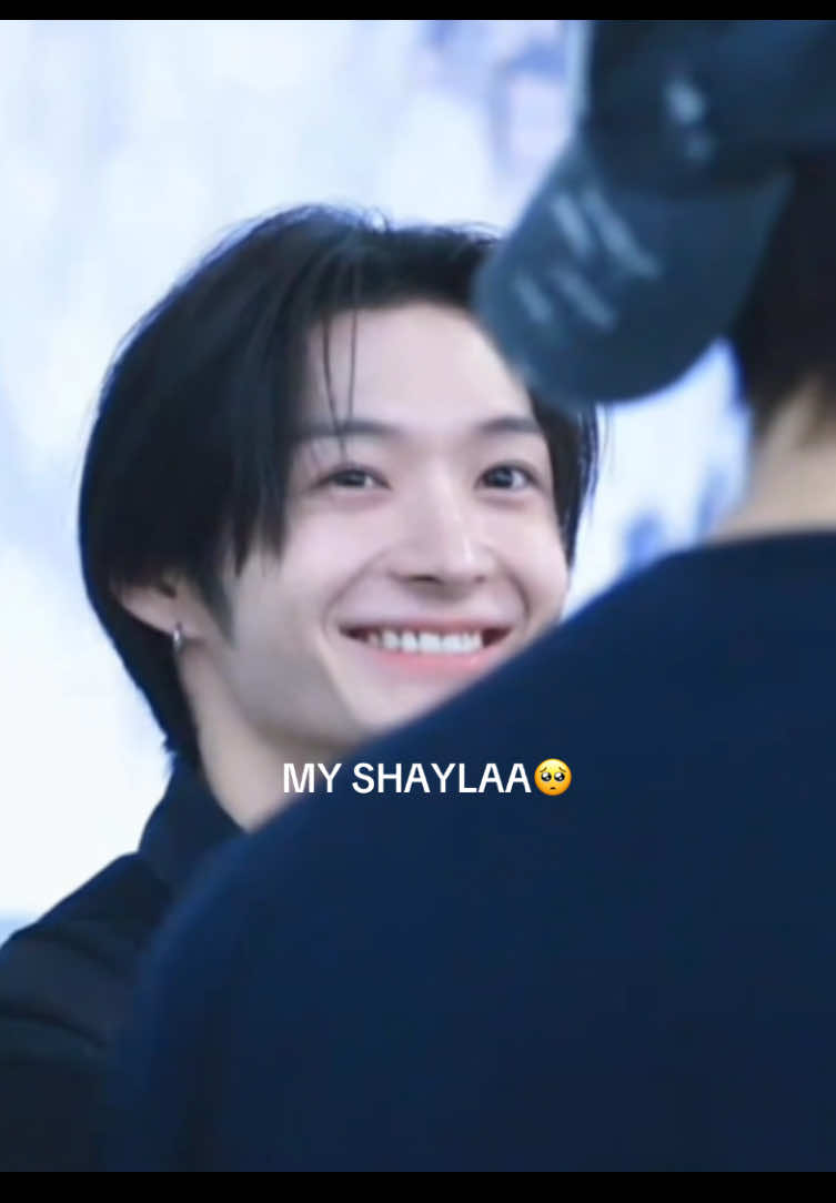 @donghwa's noona👀