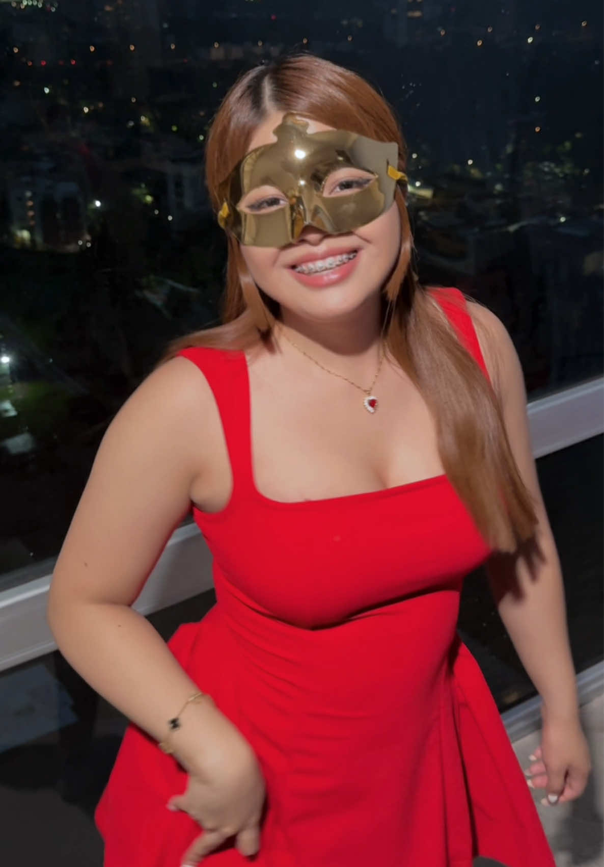 Ashley loo (@ashleyloomx) - Urlebird