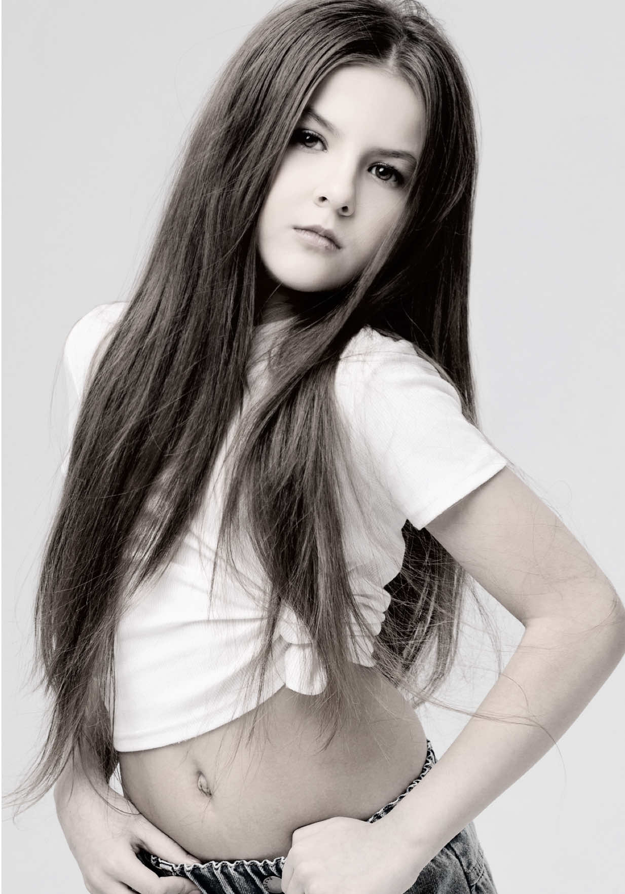 @alicia_deschanel
