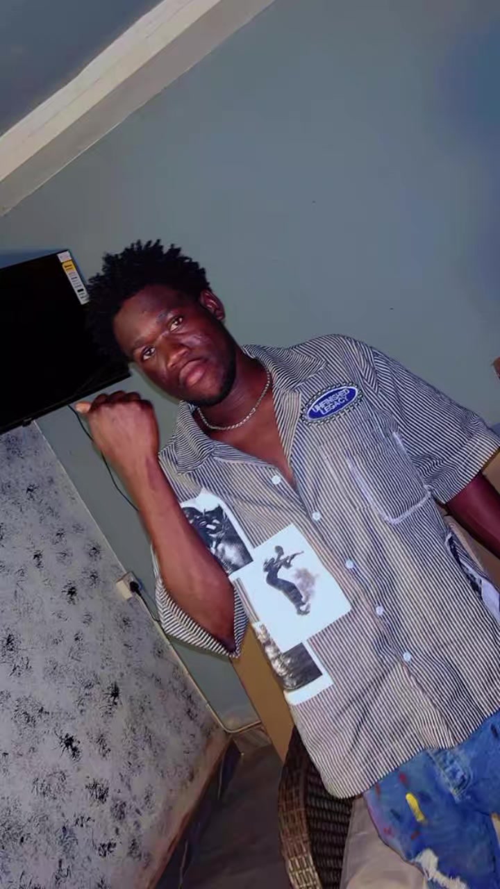 @11 God🤴🤴