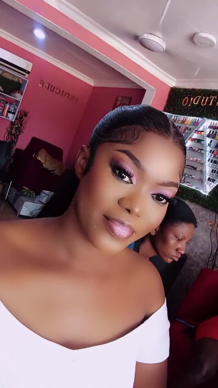 @AkonobaRencia🇬🇭