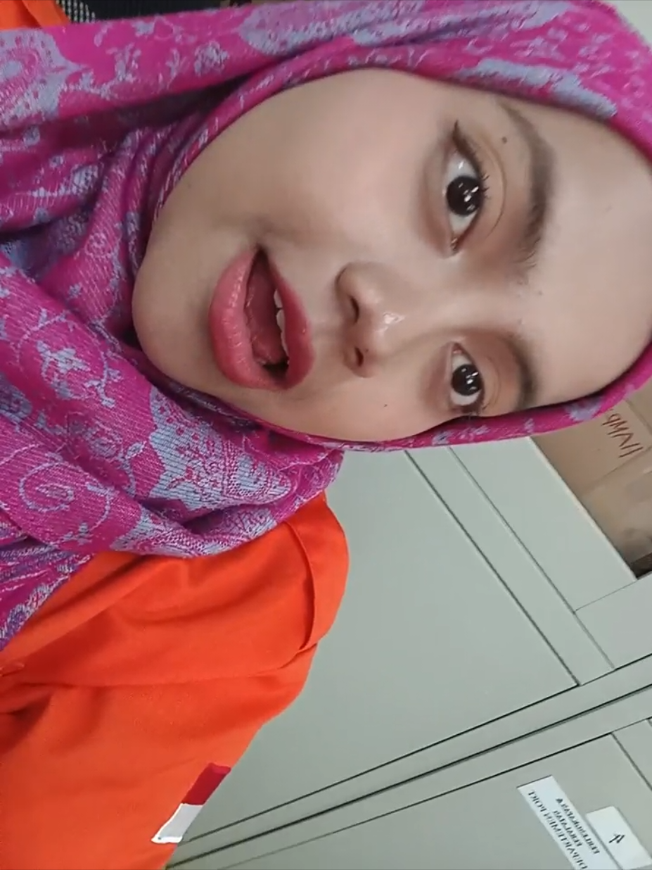@伊笑