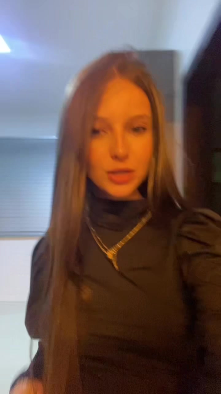 @__izareis