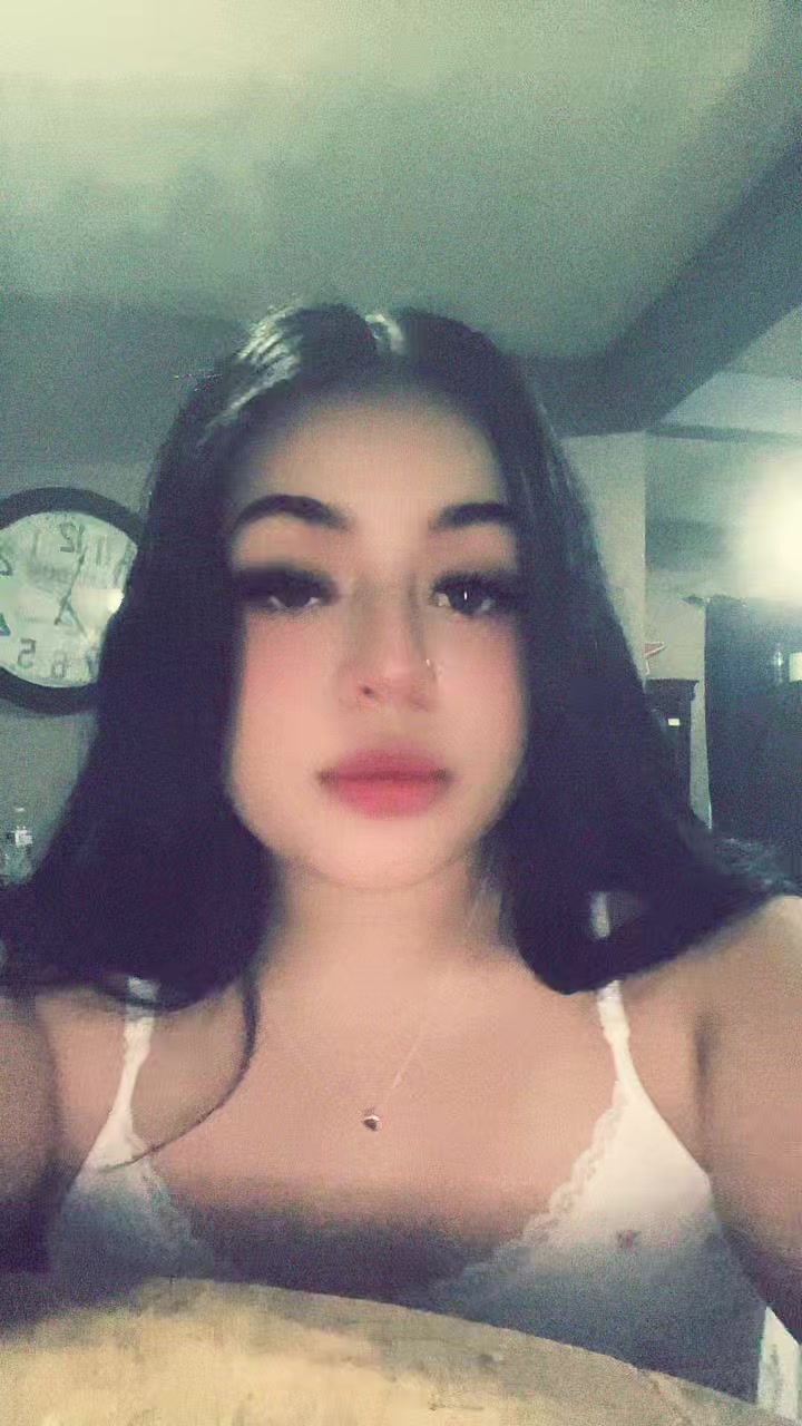 @𝕿𝖚 𝕭𝖆𝖇𝖞 𝕭𝖗𝖆𝖙𝖟 🎀
