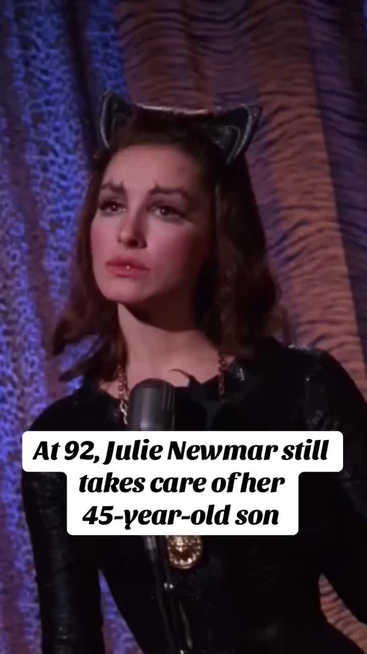 @Hollyweird