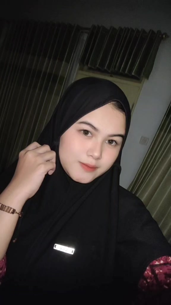 @_nenklea