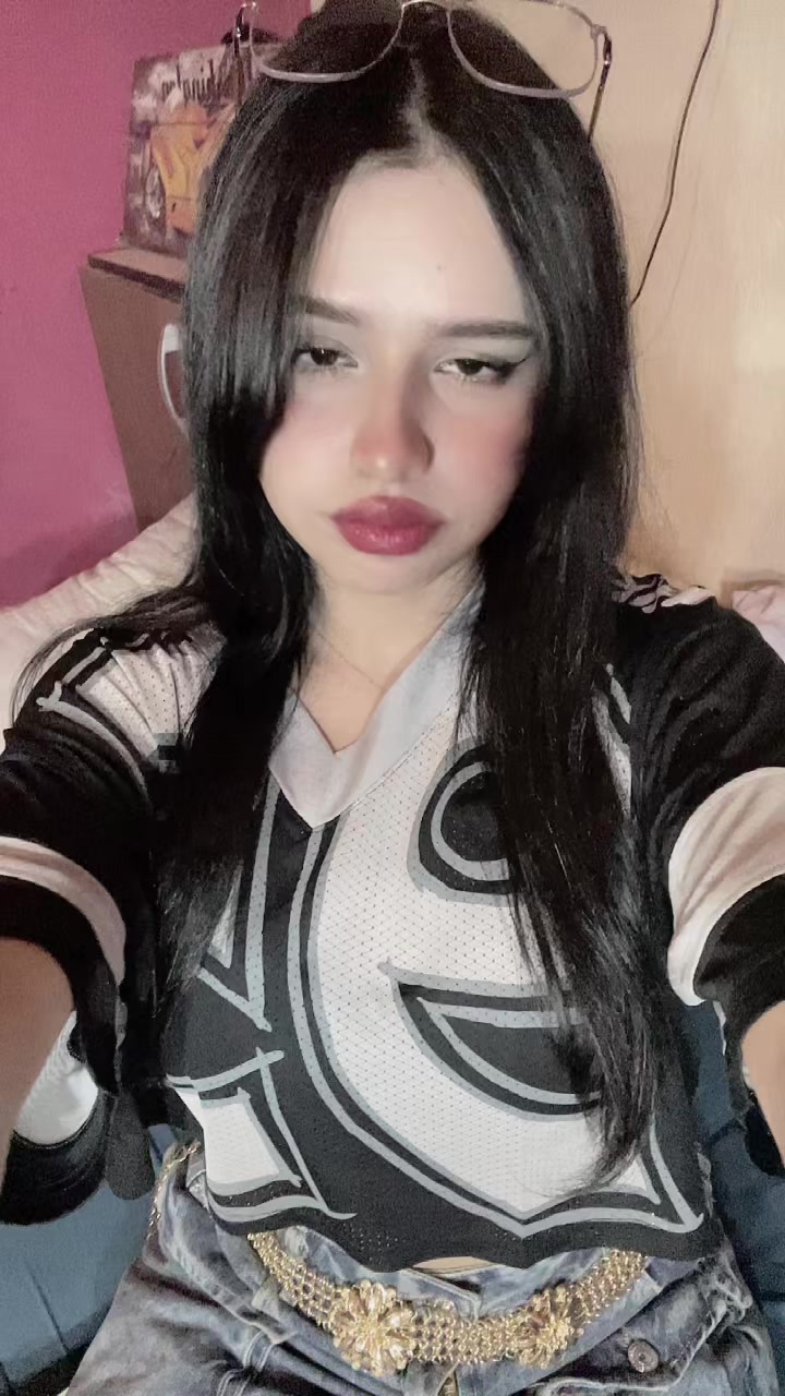 @𝑻𝒐𝒊 🦦