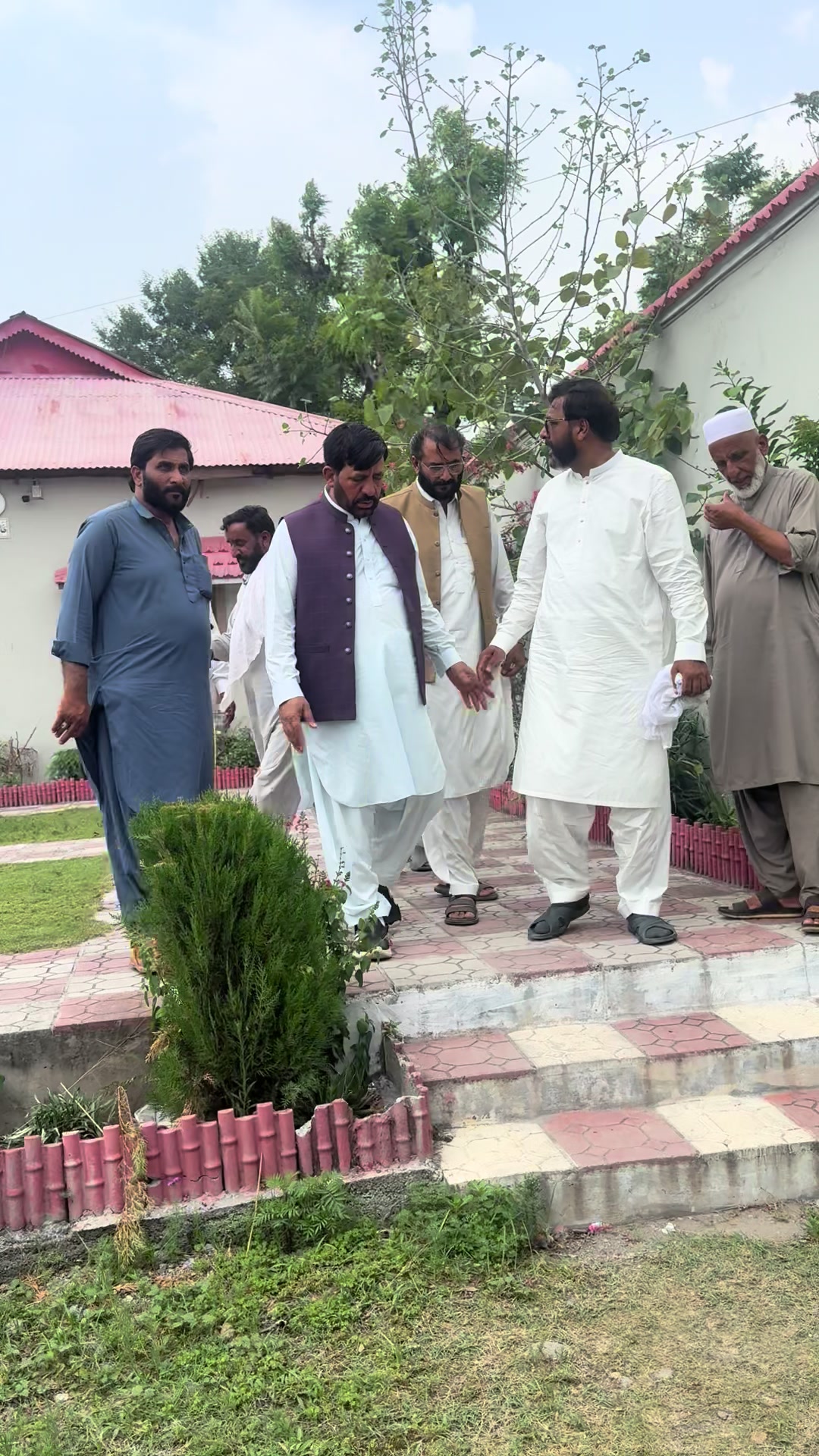 @MUNSIF JAN GUJJAR ASC