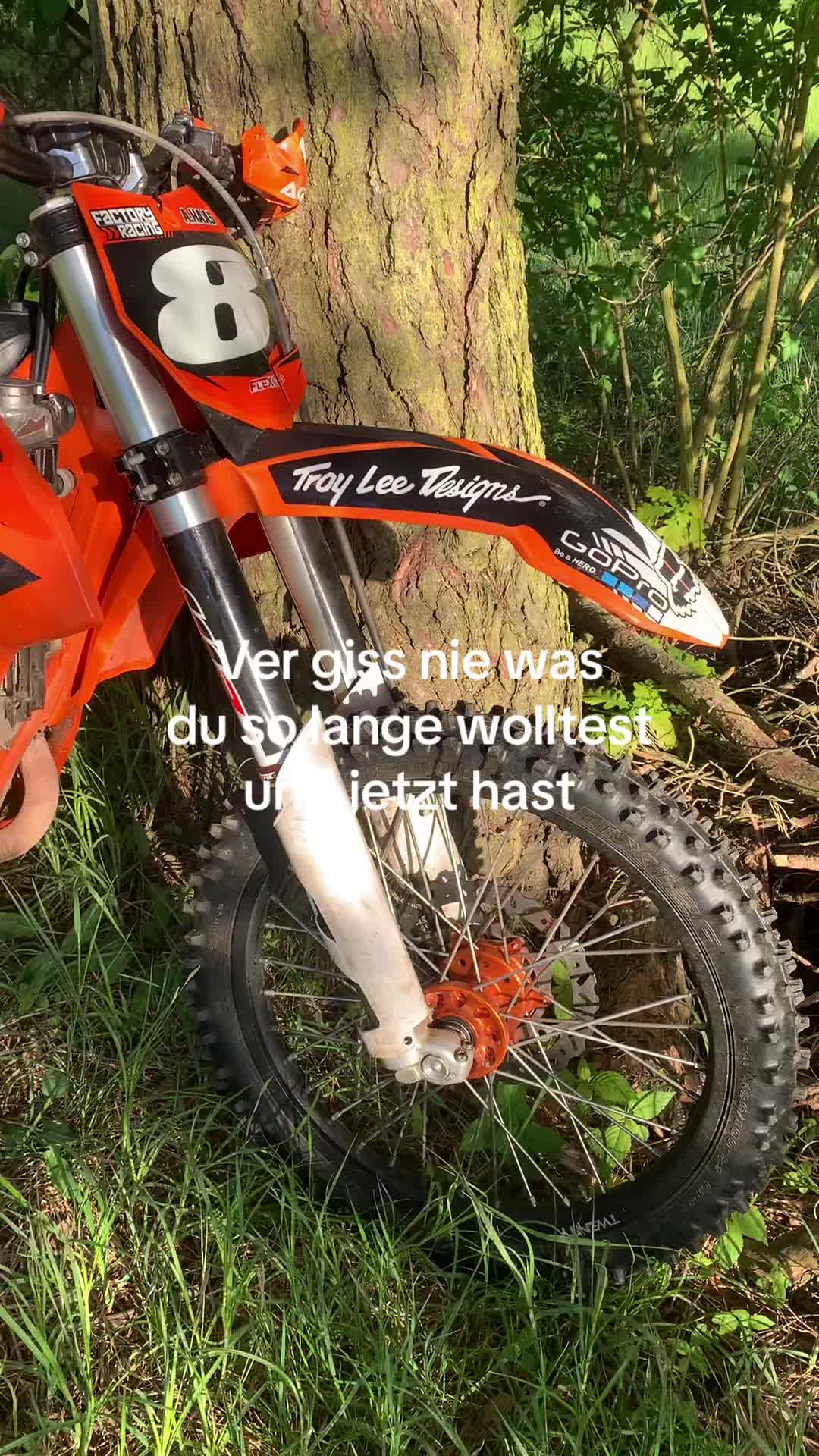 @ᛃᛖᚱᛟᛗᛖ