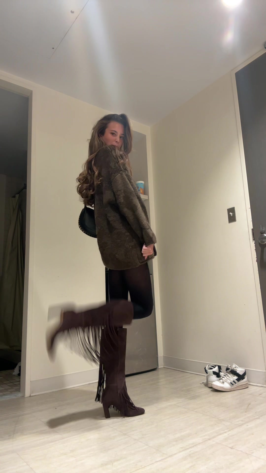 @hi_anttttttt