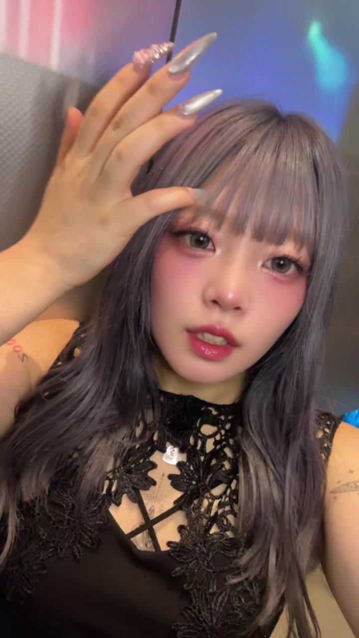 @Hina