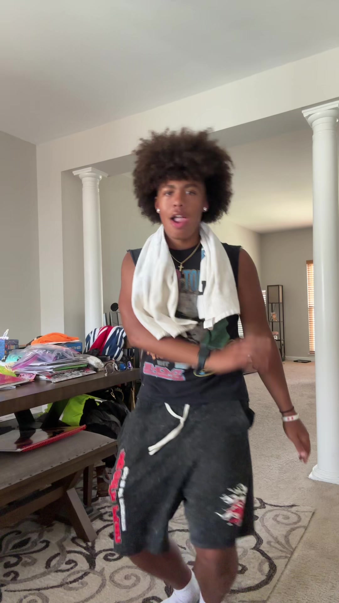 @️