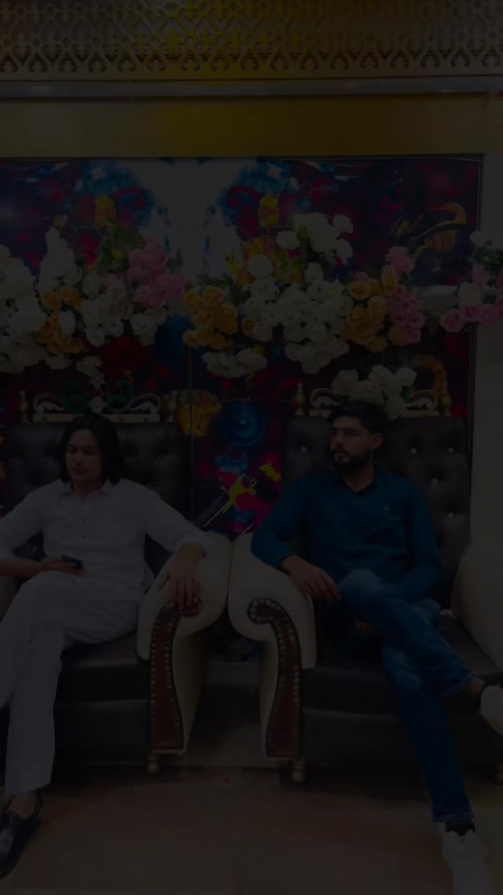 @Ch_Farhanmehar