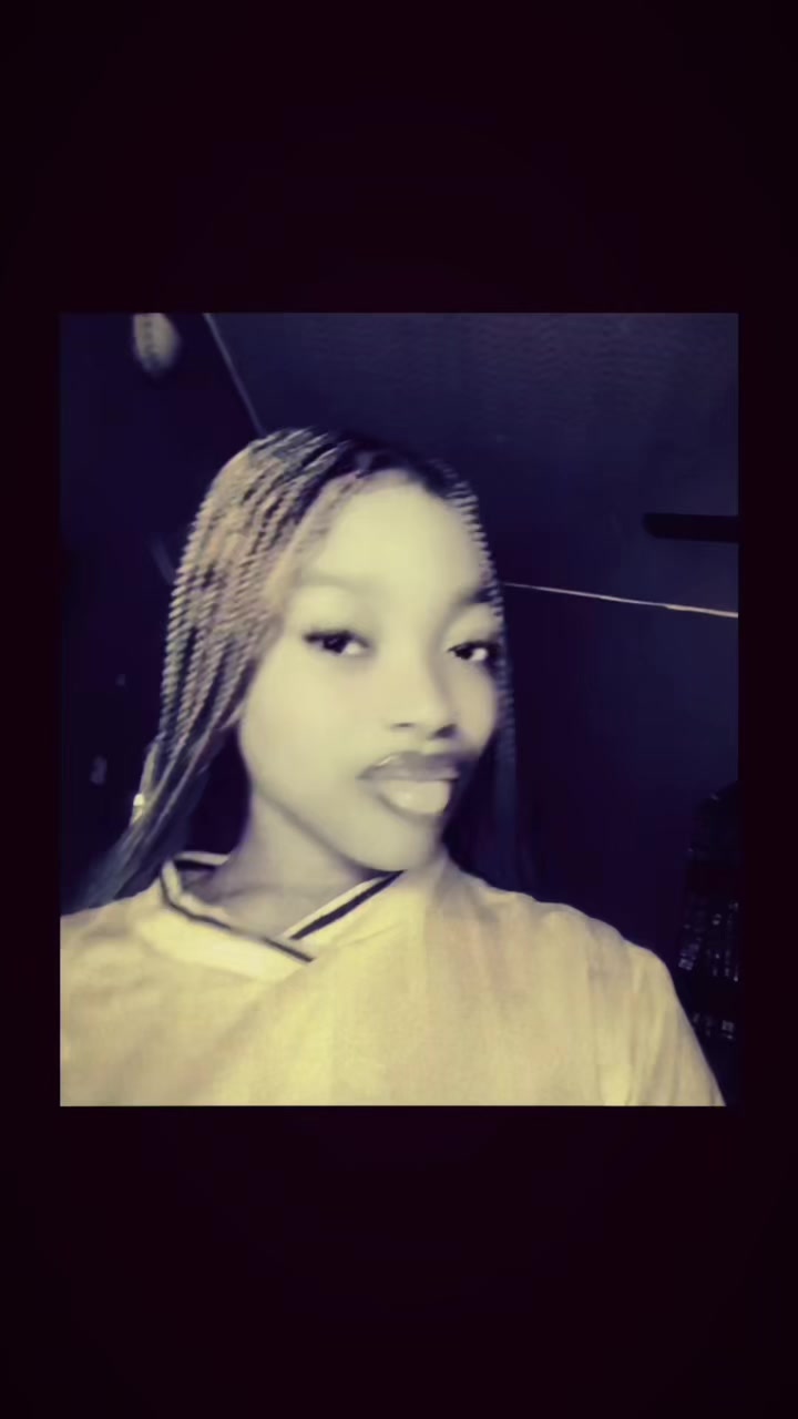 @𝓒𝓗𝓘𝓝𝓔𝓜𝓔𝓡𝓔𝓜💋