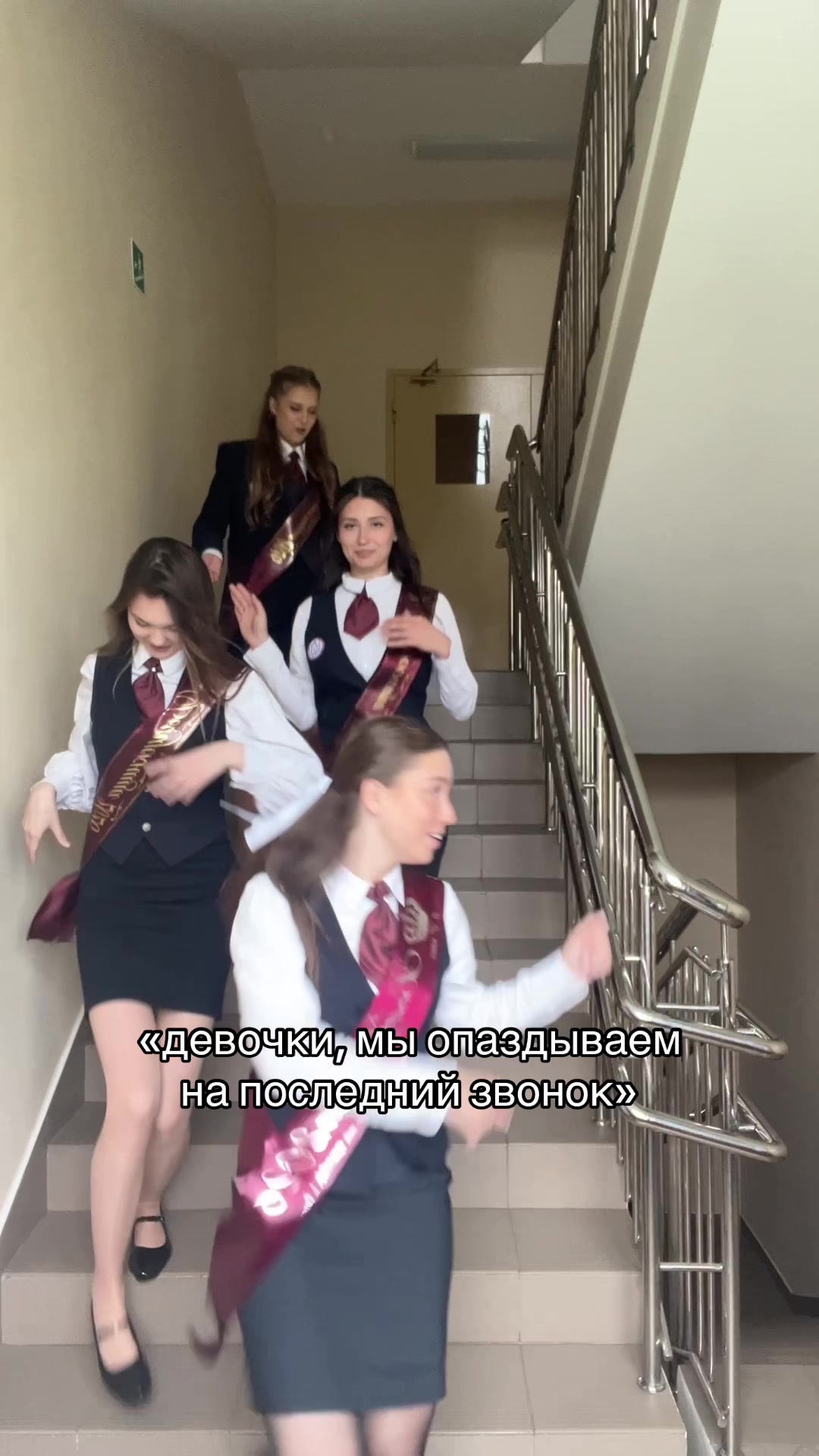 @поли