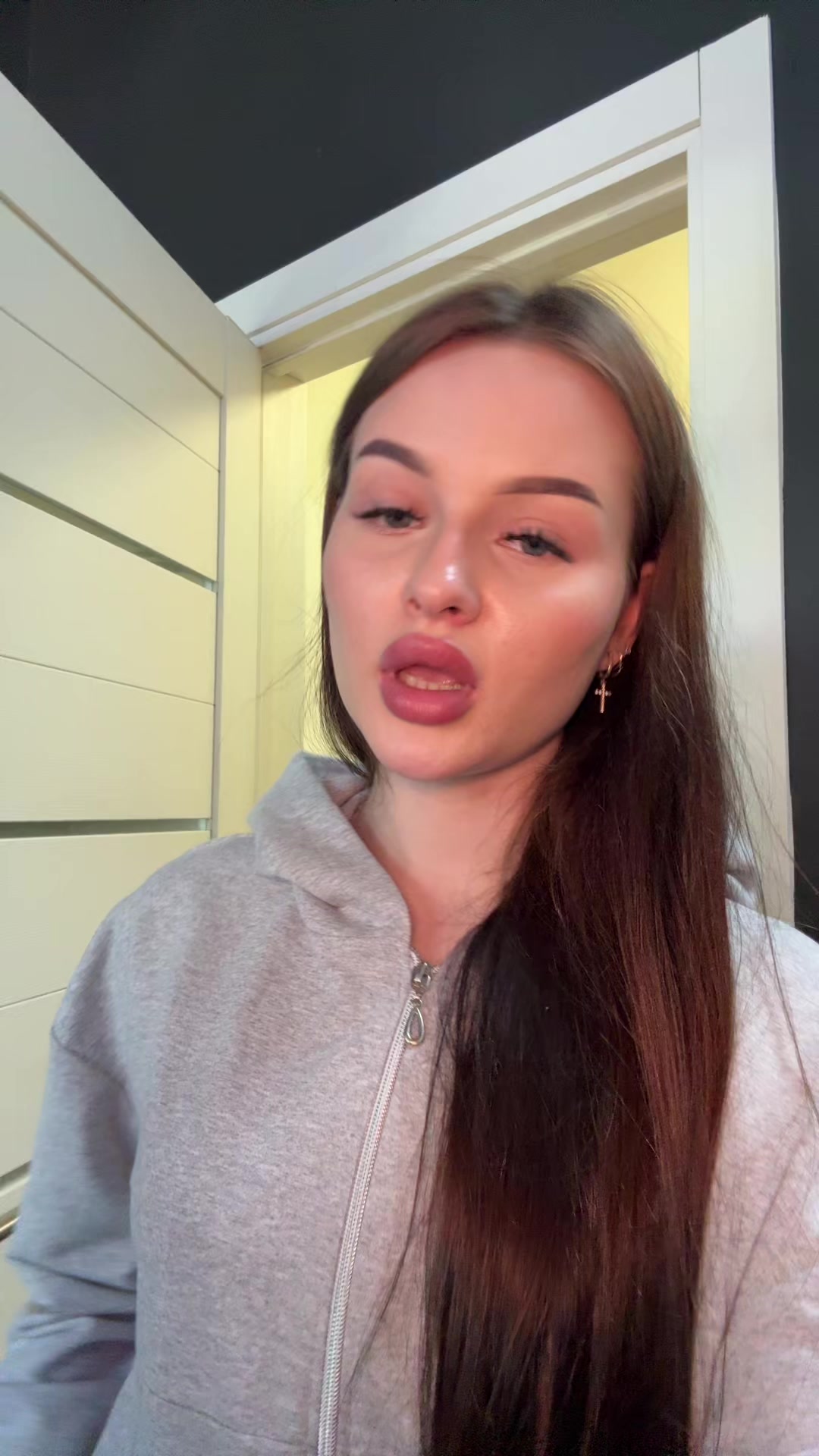 @AKELINA