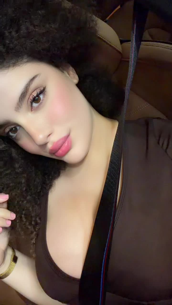 @𝑀𝑒𝓁𝒾𝓈𝓈𝒶