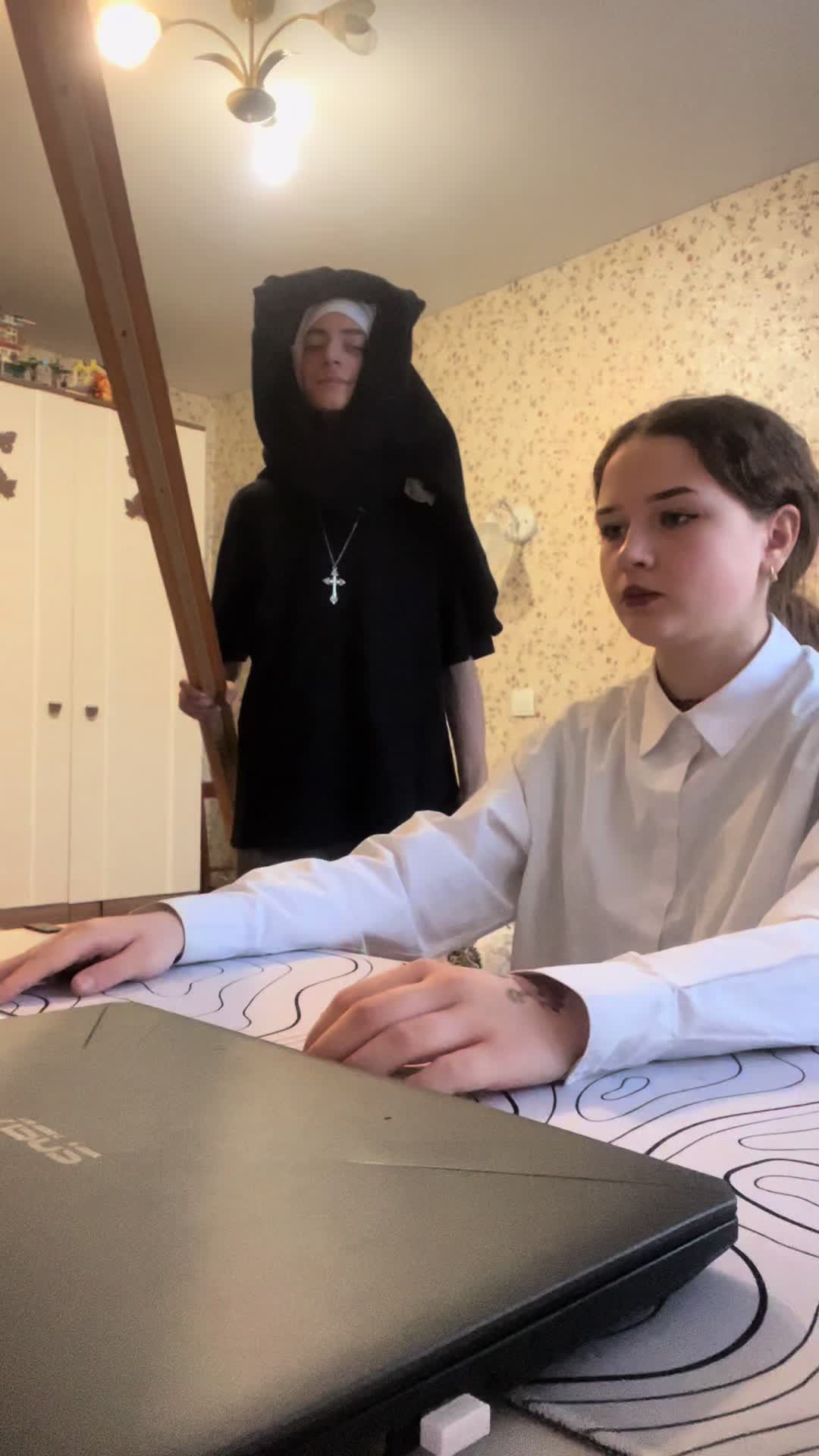 @верон лолус