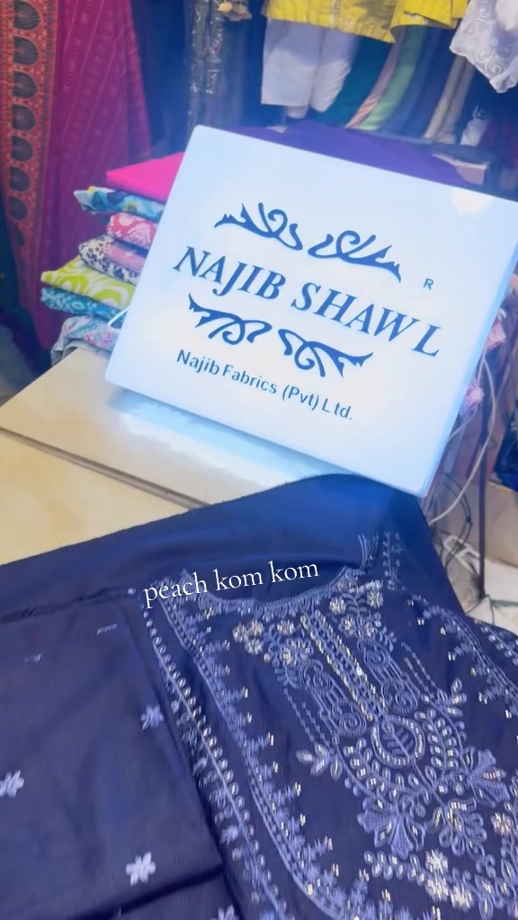 @Najeeb pashmina shawl centre