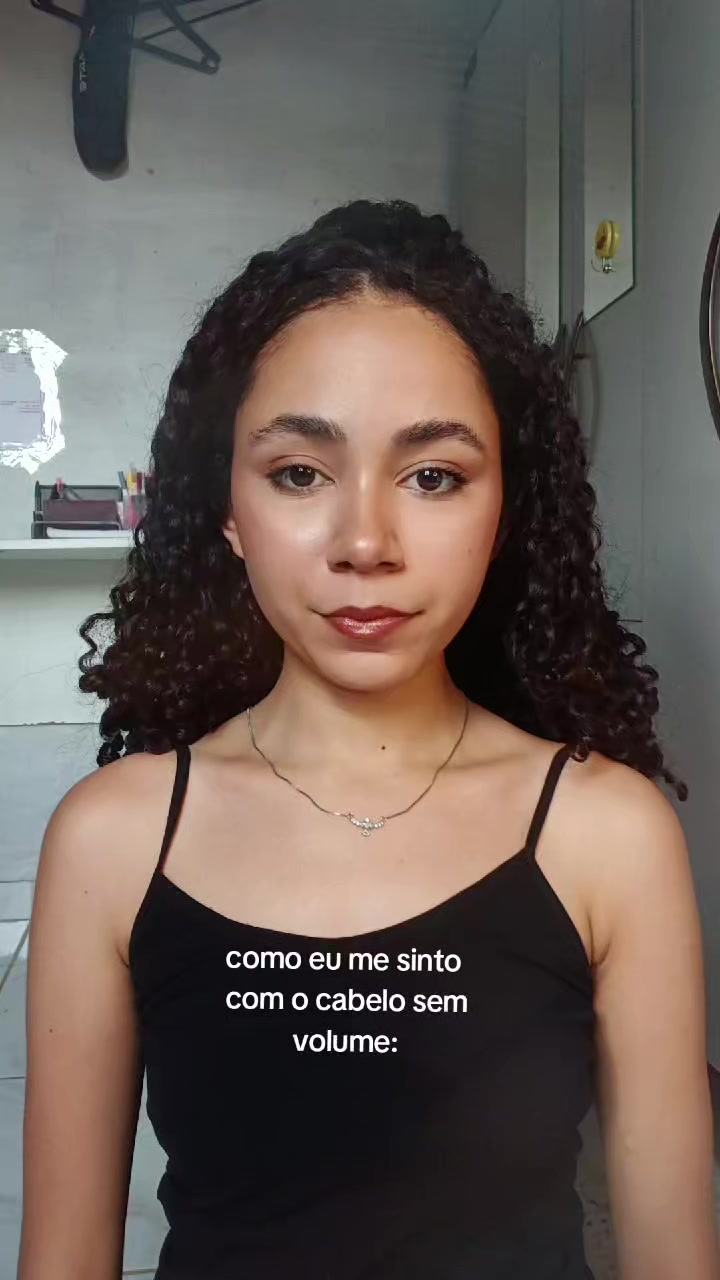 @Gecyelen Dias