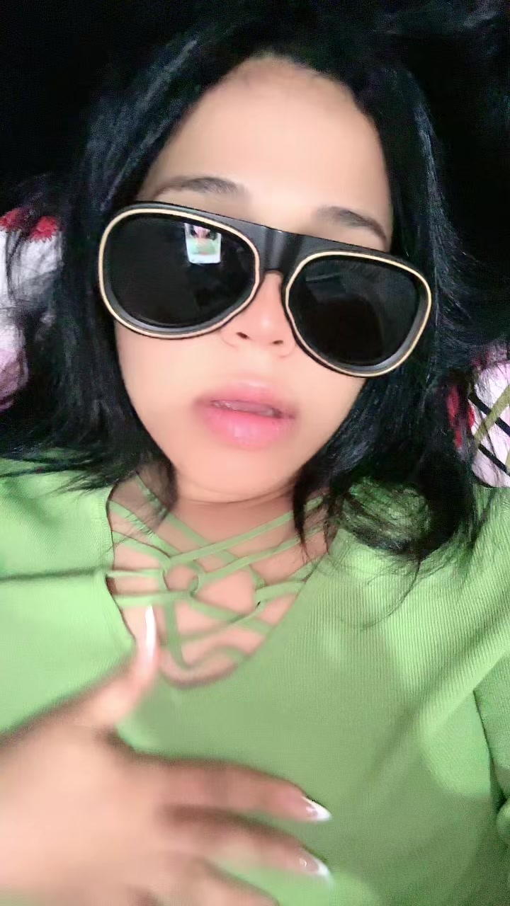 @Angelica25