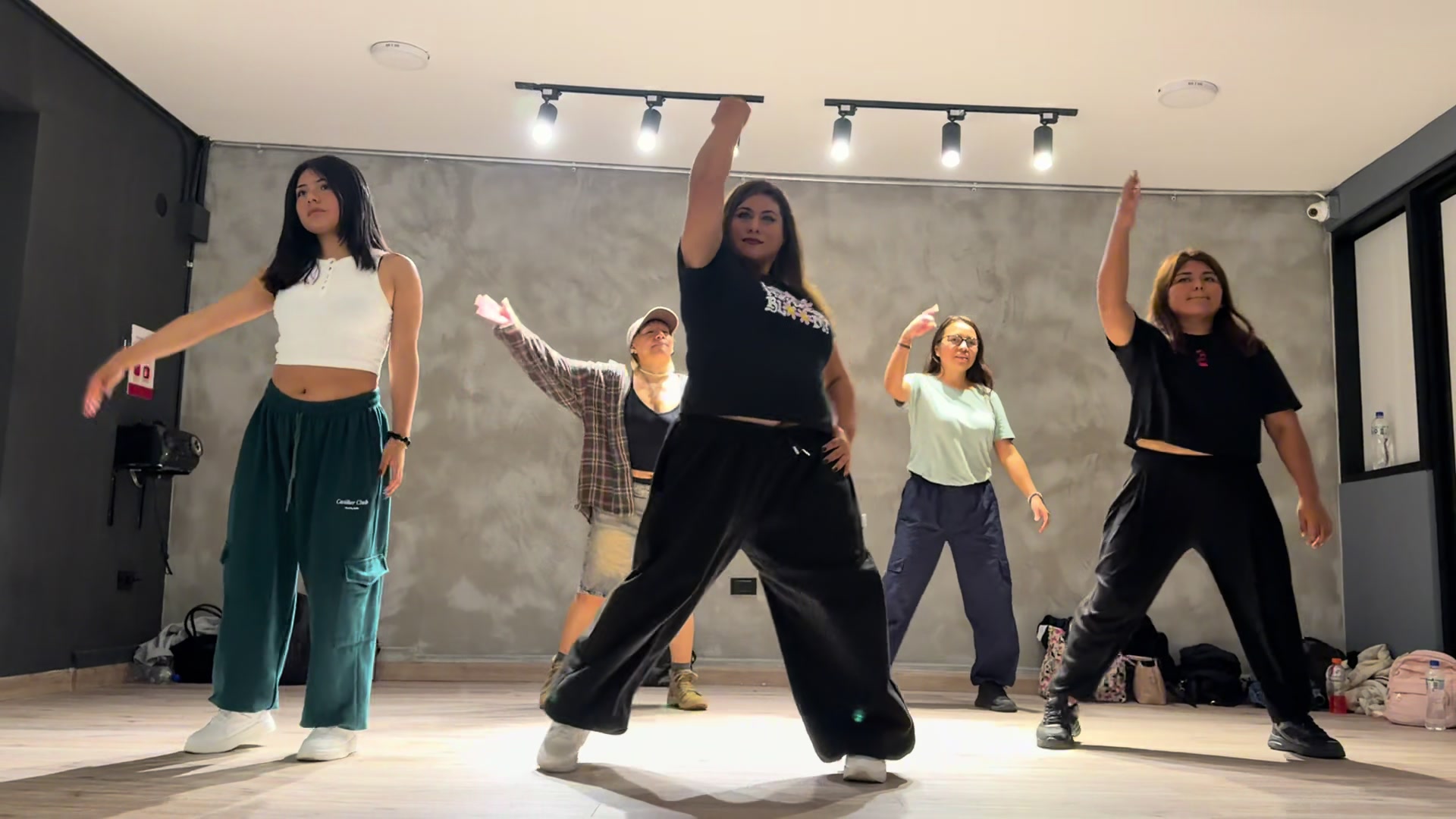 @X FORCE - ESCUELA DE BAILE
