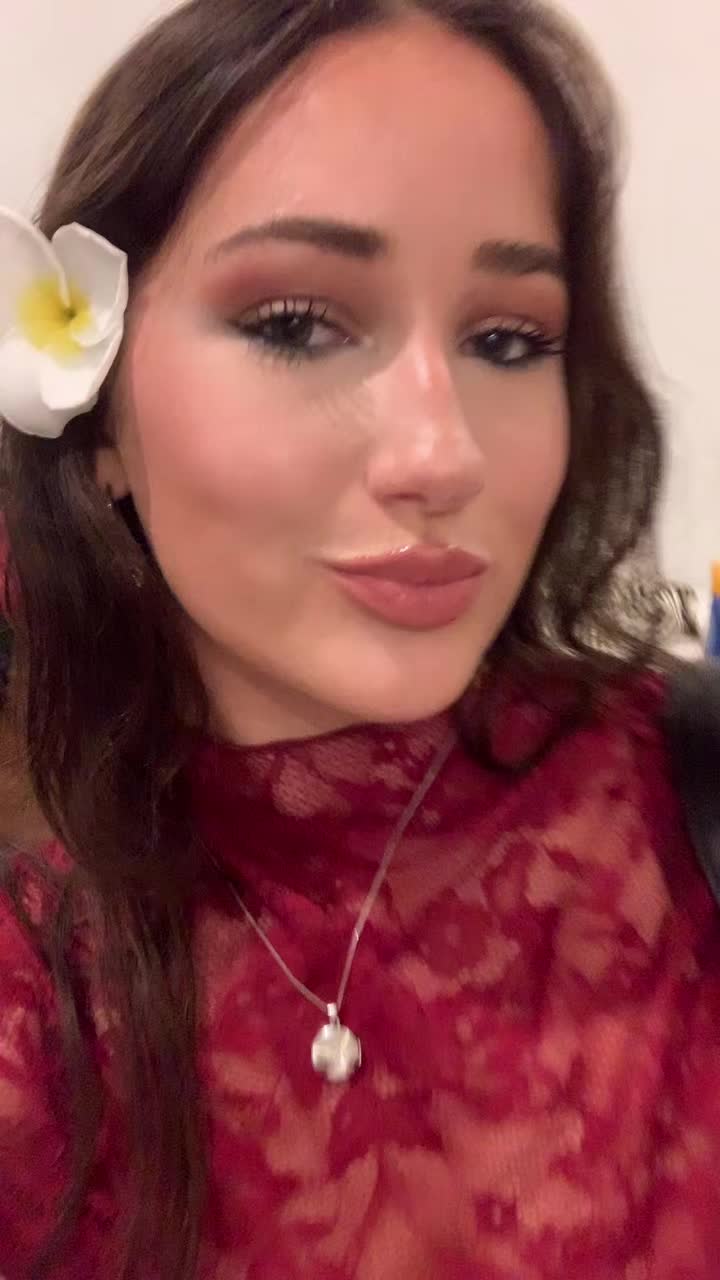 @👹