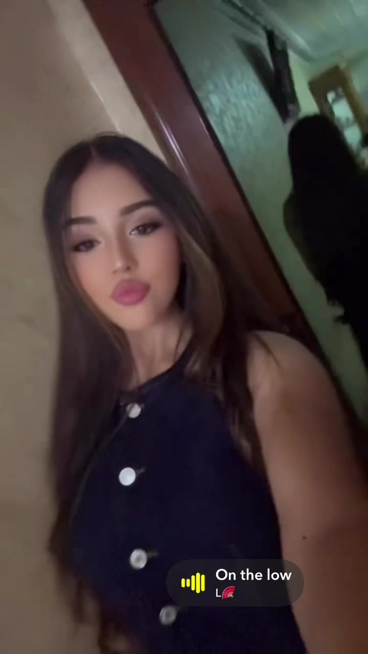 @لارا