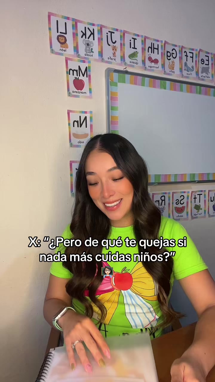 @Maestra Azu 👩🏻🏫🍎