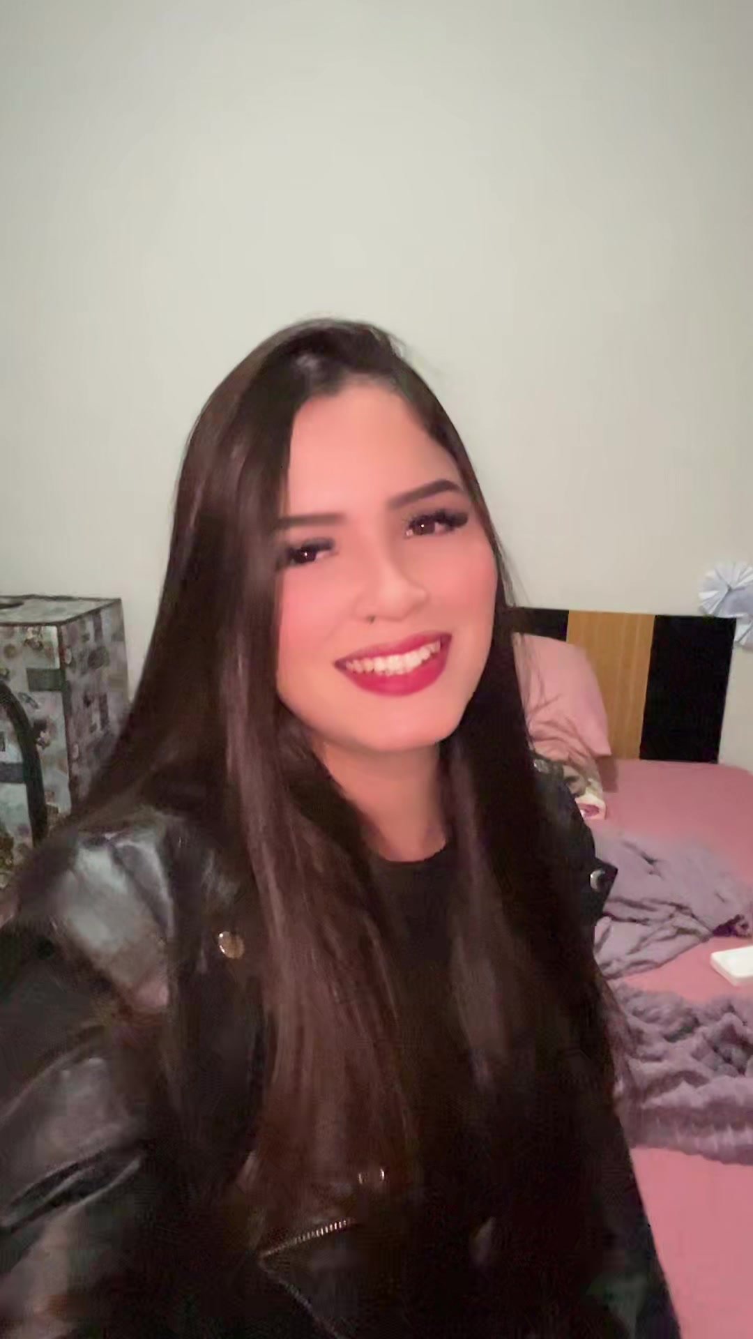 @Anna Carolina