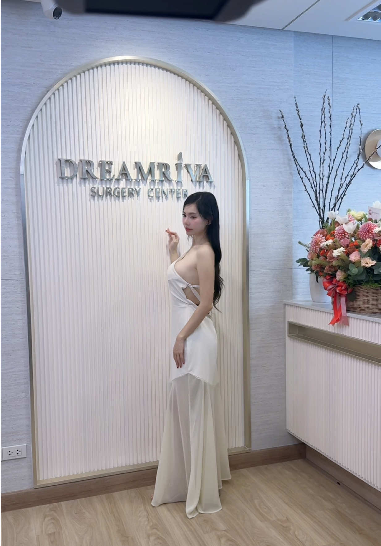 @djfakfang ดีเจฟักแฟง (1.4M)