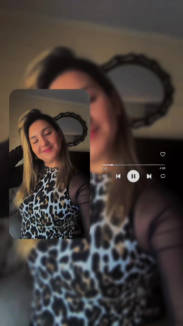 @daniela