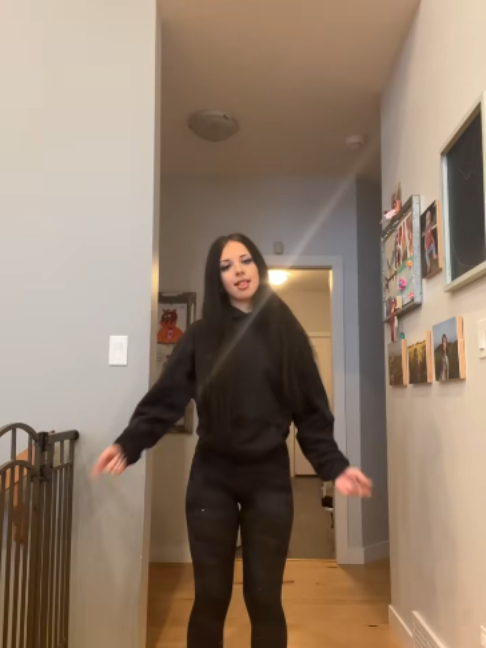 @Cute TikTok Girls